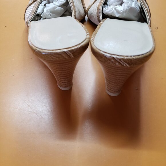 Bamboo and linen shoulder bag, clutch, and size 7 heels - Picture 12 of 12